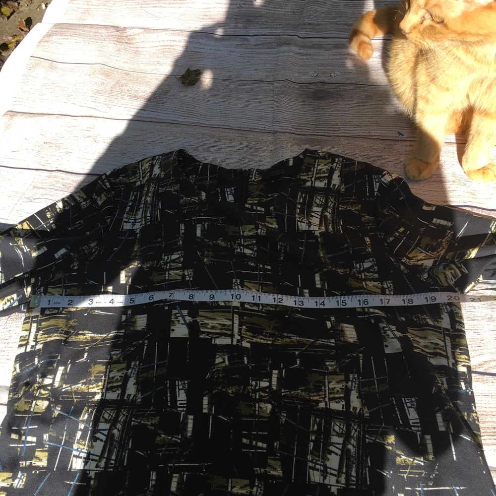 Cos Abstract Dress With Pockets! Size 12. - image 8